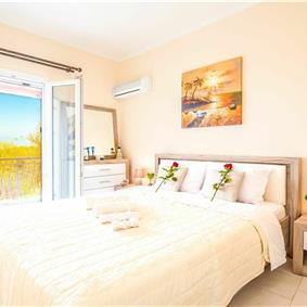 5 bedroom villa with pool & seaview, Perithia, sleeps 10